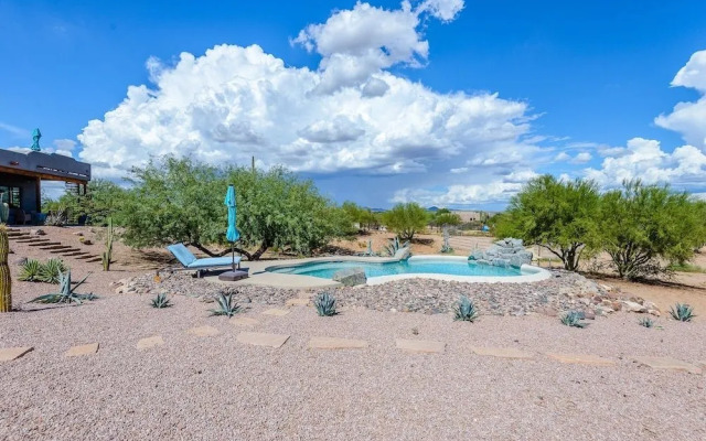 Casa Serenity 4 Bedroom Home by RedAwning