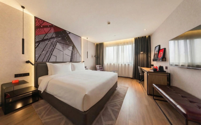 Radisson Red Shanghai Wujiaochang Hotel – Guest Rooms – Shanghai