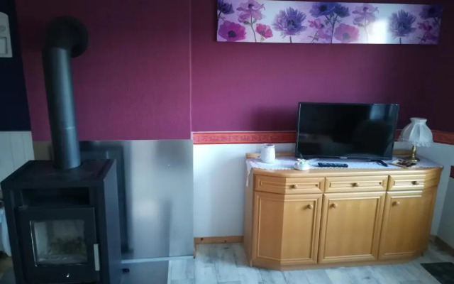 FEWO KIRA, direkt hinterm Deich