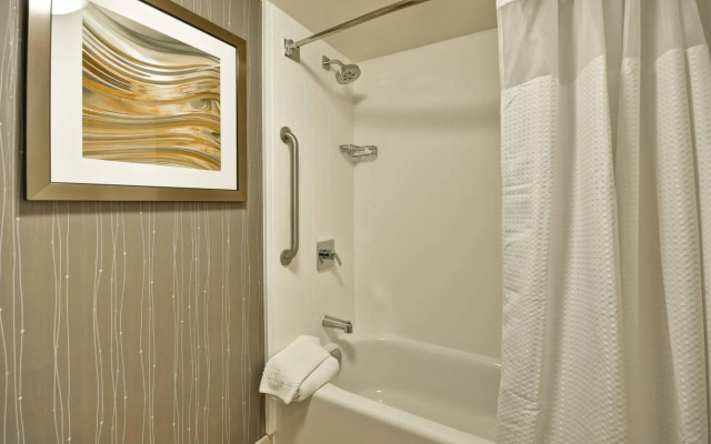 Courtyard by Marriott Jacksonville Airport