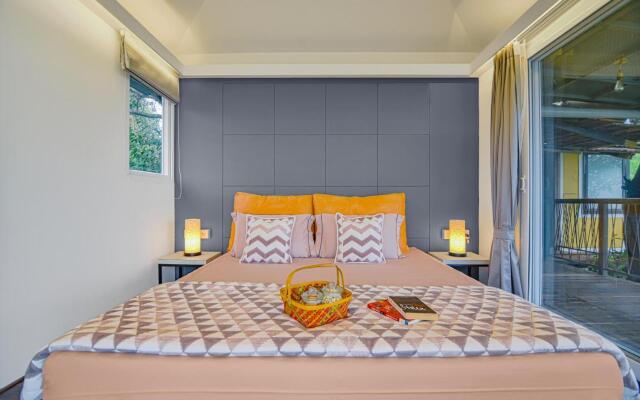 SaffronStays Verandah by the Valley