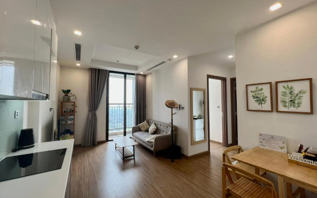 2 Bedrooms in luxury @Vinhomes Green Bay Ha Noi.