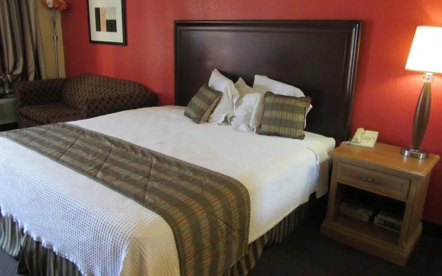 Best Classic Inn & Suites
