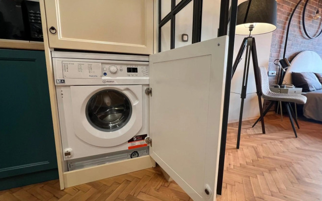 The Heart of the City Center Luxury Apartment 1