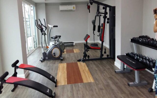 ME Residence & ME Condominium