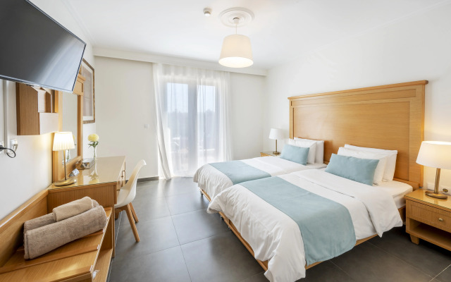 Peridis Family Resort
