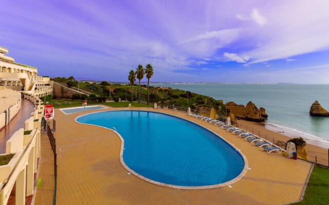 A15- Cliffside Beach Apartment by Dreamalgarve