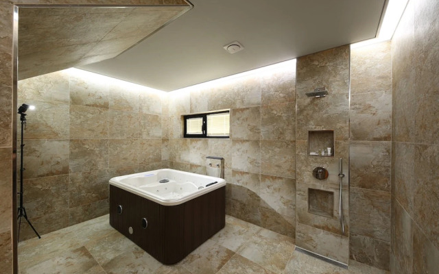 Libentia Hotel
