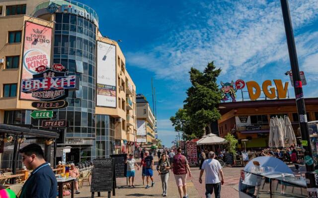 Menada Midia Apartments