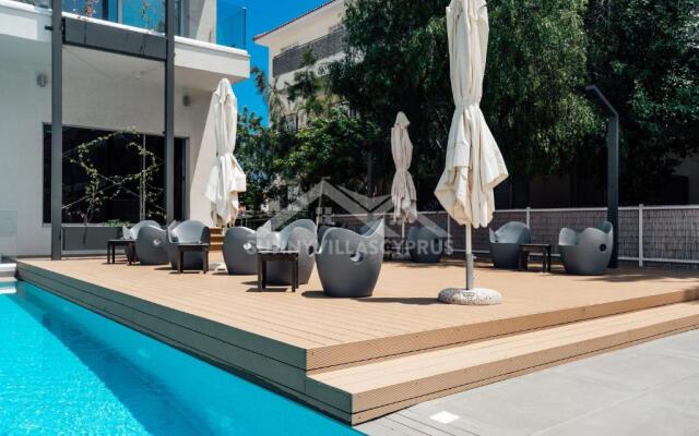 SunnyVillas: 2BR Mythical Apt*Swimming Pool*AK04