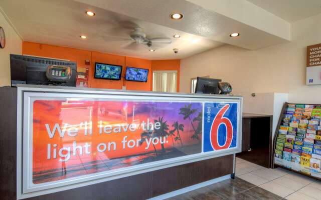 Motel 6 El Cajon, CA - San Diego