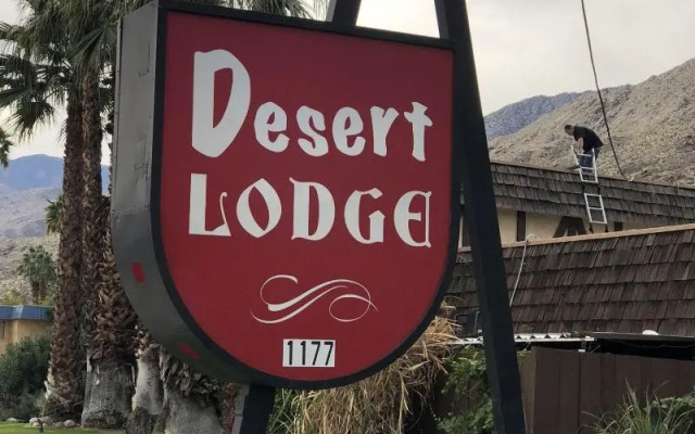 Desert Lodge
