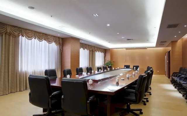 Chengde Tianbao Hotel