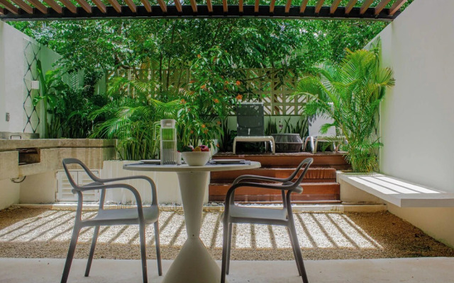 D101 Garden Pool Central Park Lagunas By Sandy Powerful