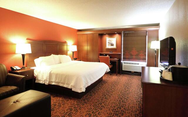 Hampton Inn Columbus-South