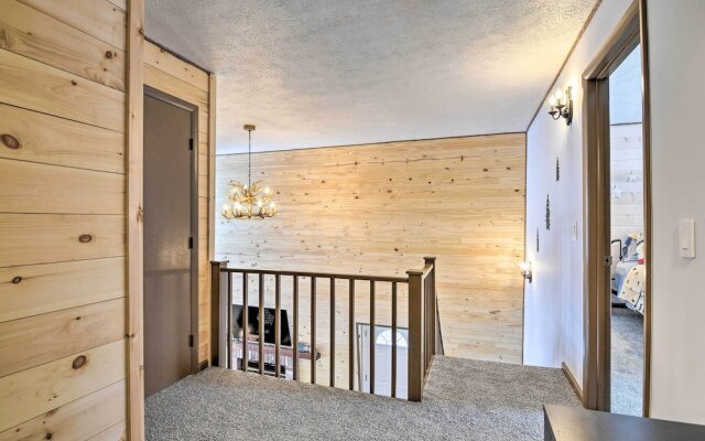 Tobyhanna Cabin w/ Deck, Community Pool & Golf!