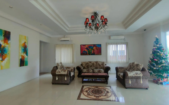 Yew Hotel – Lobby – Miri