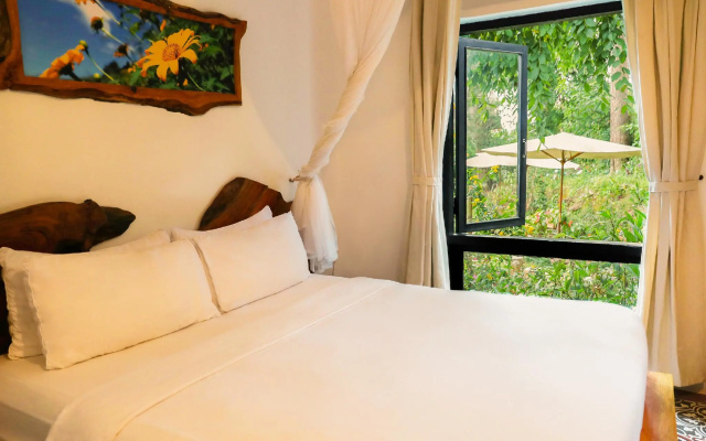 Stop and Go Boutique Hotel Since 1982