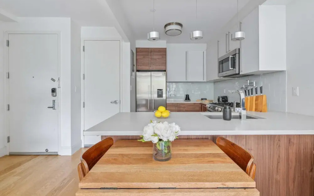 Withers by Rove Travel 1BR Williamsburg Apt