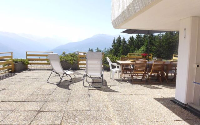 Terrasse des Alpes 22595