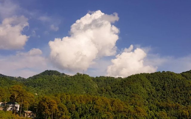 Goroomgo HMVR Dalhousie