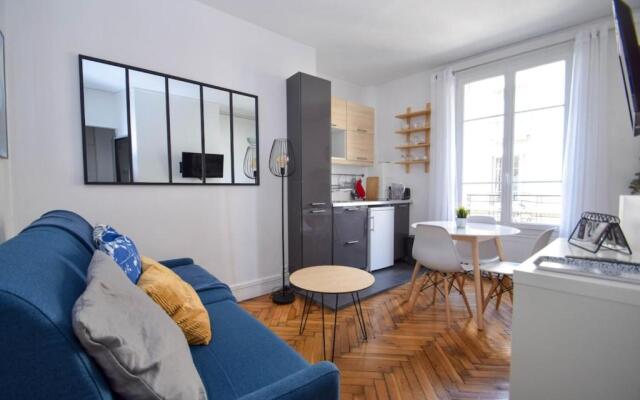 Cosy studio à 1mn du métro St-Mandé tout équipé
