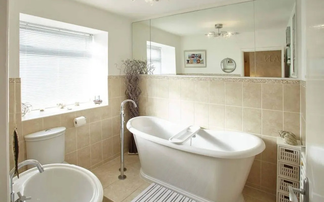 Host Stay View Point Apartment