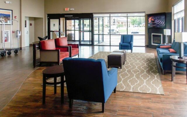 Comfort Suites Salem