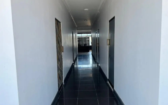 Ruasi Lodge