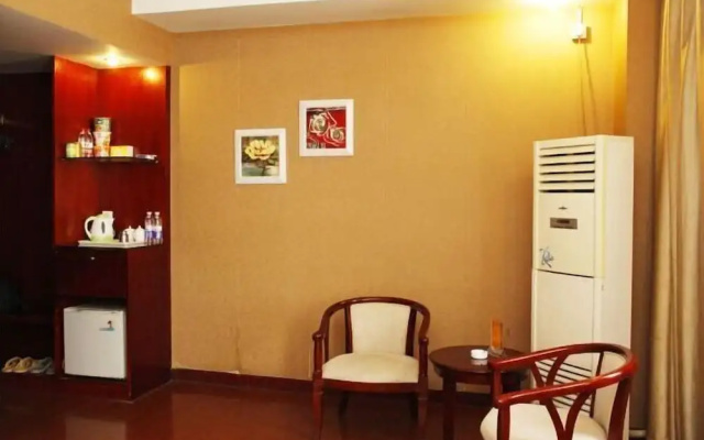 QMAX Peninsula Hotel (Huainan Top 100 Business and Trade) – Guest Rooms – Huainan