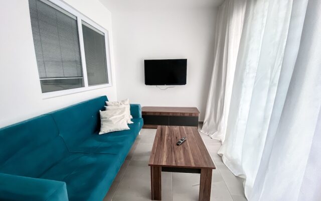 Paradise Beach Front Residence 1 Bedroom Apartment in Bafra