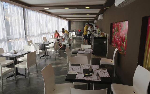 Be Center Hotel