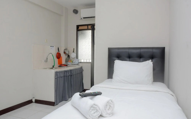 Alluring Studio at Lagoon Apartment near Bekasi Town Square