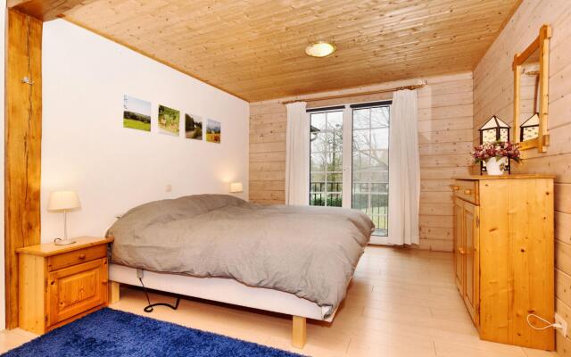 Luxurious chalet in Septon with sauna