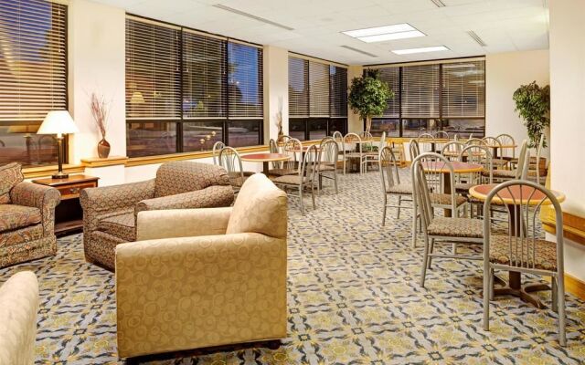 Baymont Inn & Suites Omaha NE