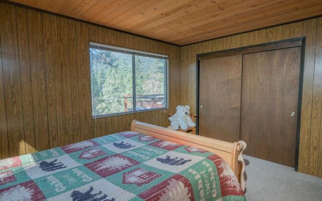 Lazy Bear Lodge