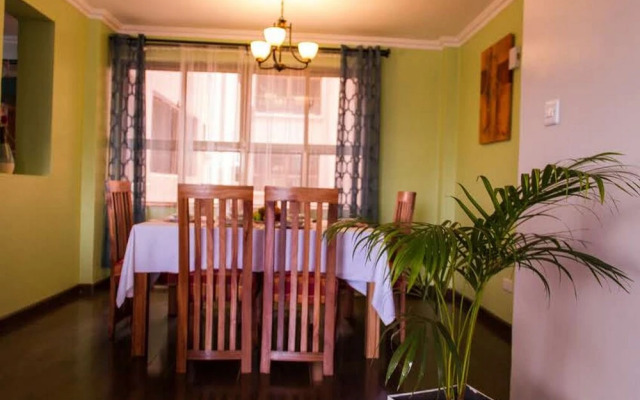 Huku Qwetu C5 City Breeze Apartment