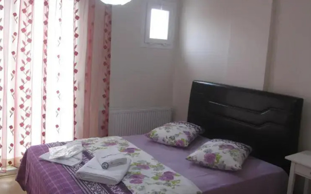 Zena House Bornova