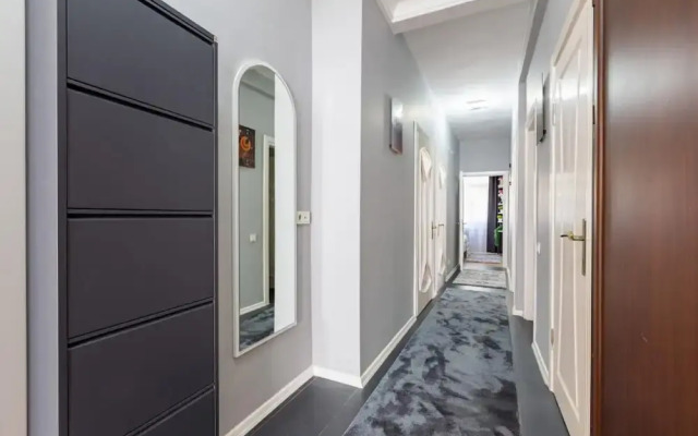Spacious Apartment on Bagdat Street Kadikoy