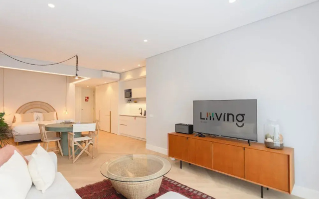 Luxury Design Apartment M