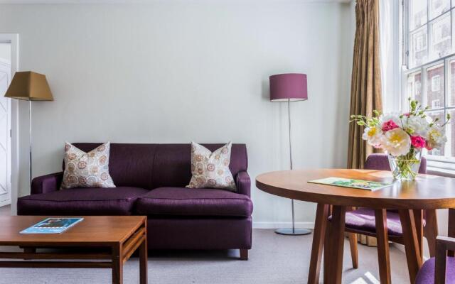 Dolphin House Serviced Apartments