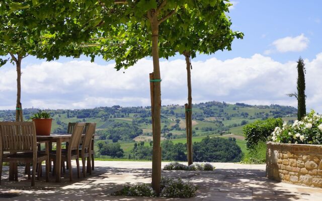 La Giravolta Country House