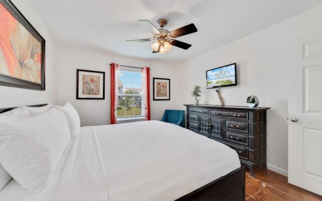 3br/2ba Full Condo w/ Pool & Gym, Sleeps 7