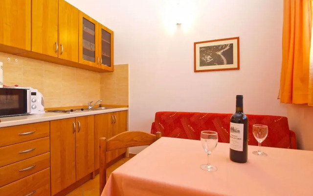 Apartment 1305
