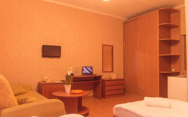 Парк-Отель Май