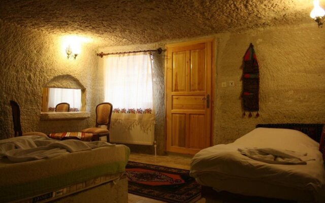 Seven Rock Cave Hotel