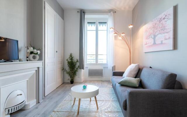 Macé Studio Apartment