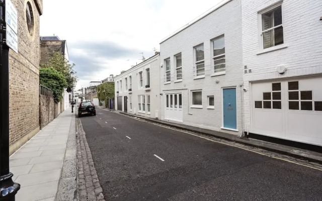Sparkling 2 Bed Mews House