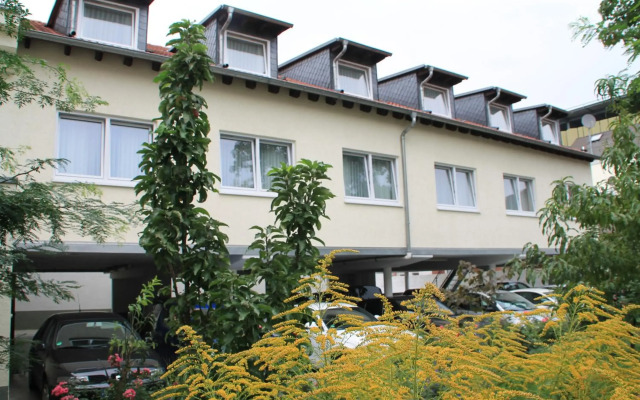 HOTEL RIESENJunior by Trip Inn