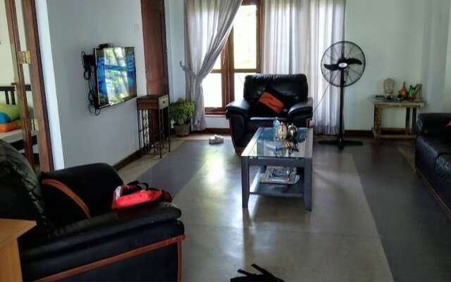 Negombo Holiday Home